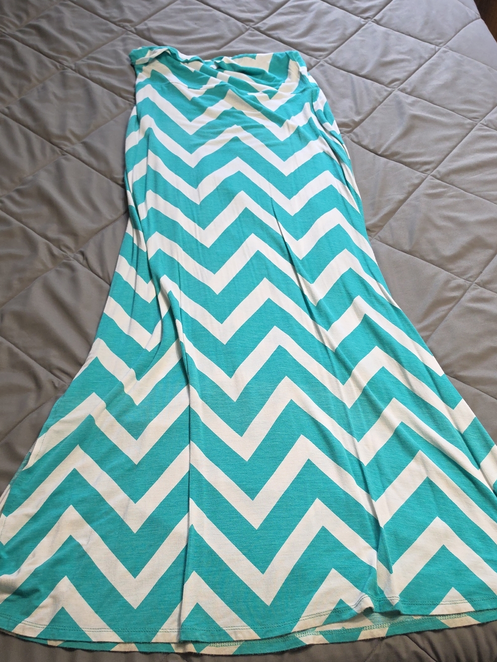 Vanity Aqua and White Chevron Maxi Skirt